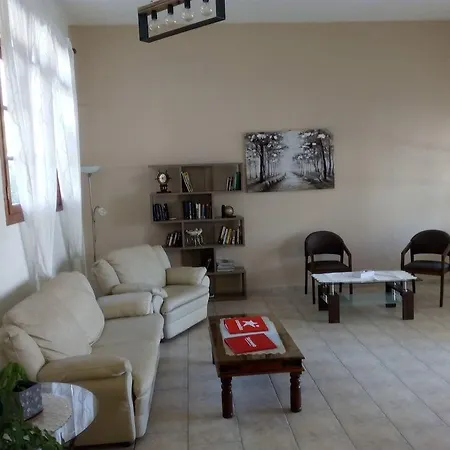 Tarsanas Отель